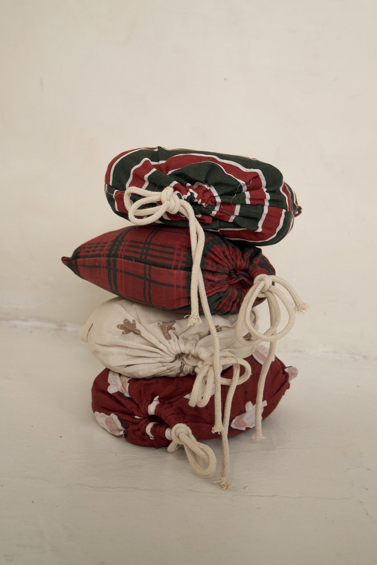 Muslin Crib Sheet | Vintage Santa
