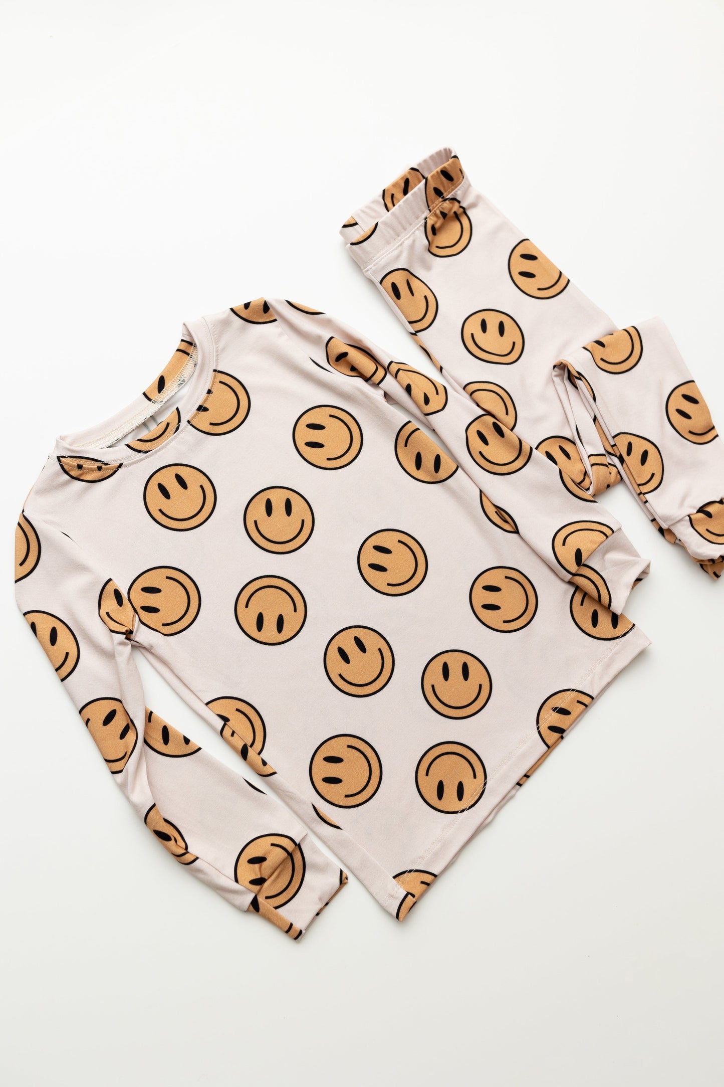 Neutral smiley-AK Dreamers Bamboo 2PC PJ’s