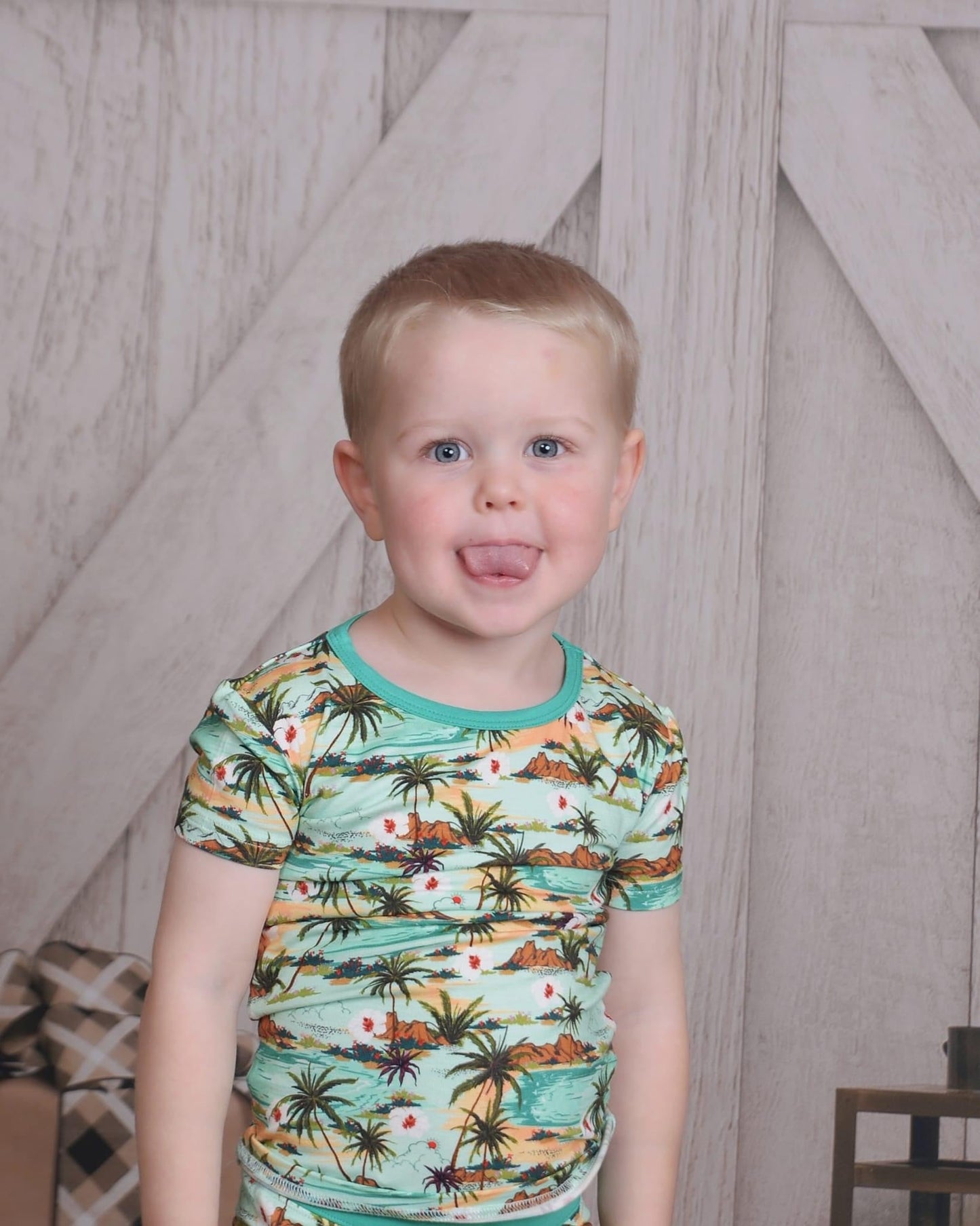 You Had Me at Aloha 2 Piece Short Sleeve Pajamas