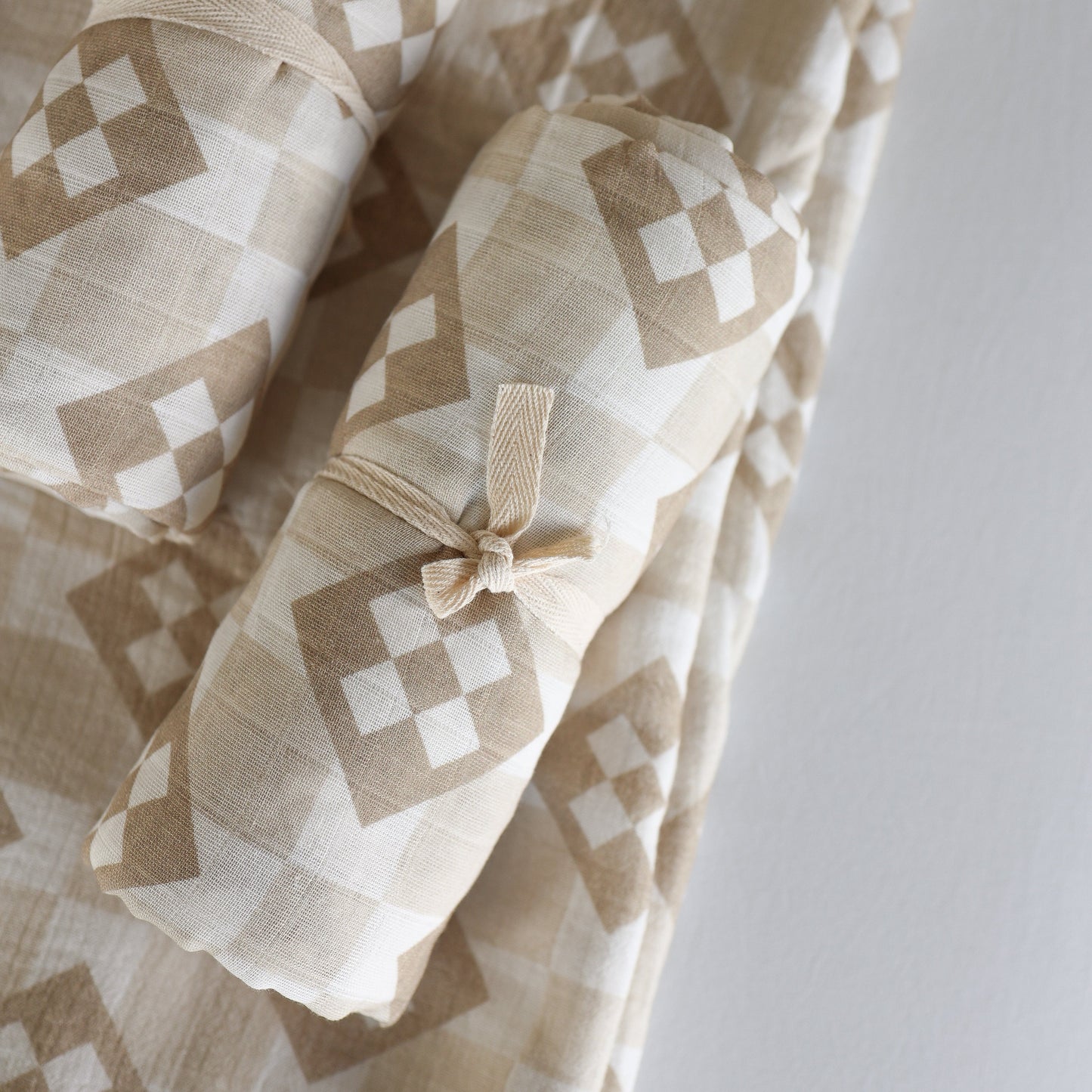 Muslin Swaddle | Cottage Quilt