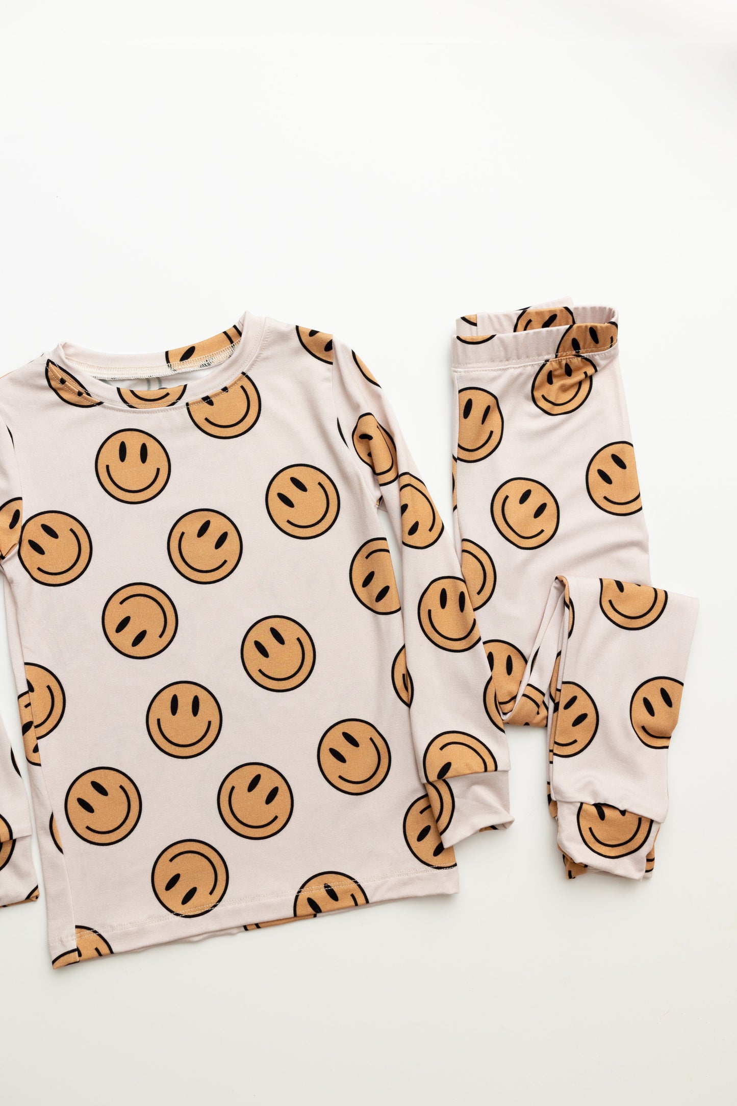 Neutral smiley-AK Dreamers Bamboo 2PC PJ’s