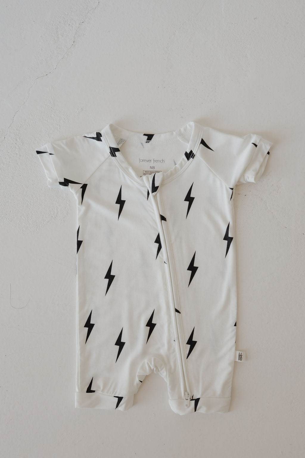 Bamboo Zip Shortie | White & Black Lightning Bolt