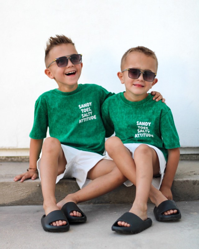 Sandy Toes, Salty Attitude