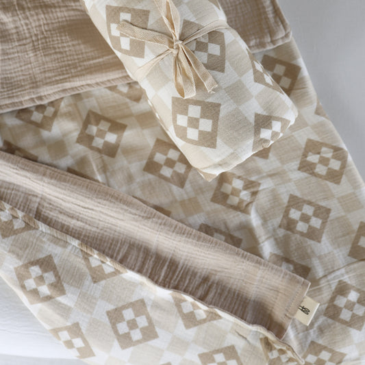 Muslin Quilt | Cottage Quilt