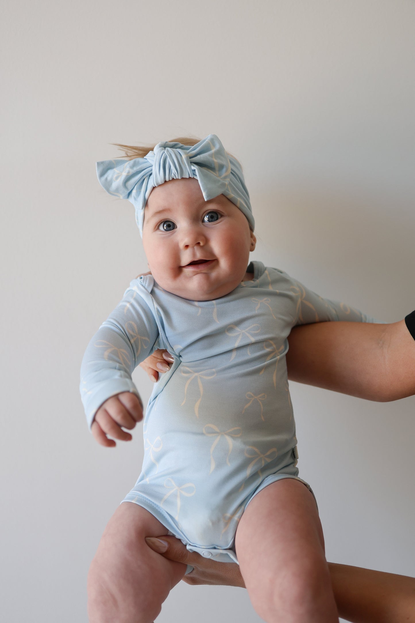 Long Sleeve Bamboo Snapsuit | Blue Bows