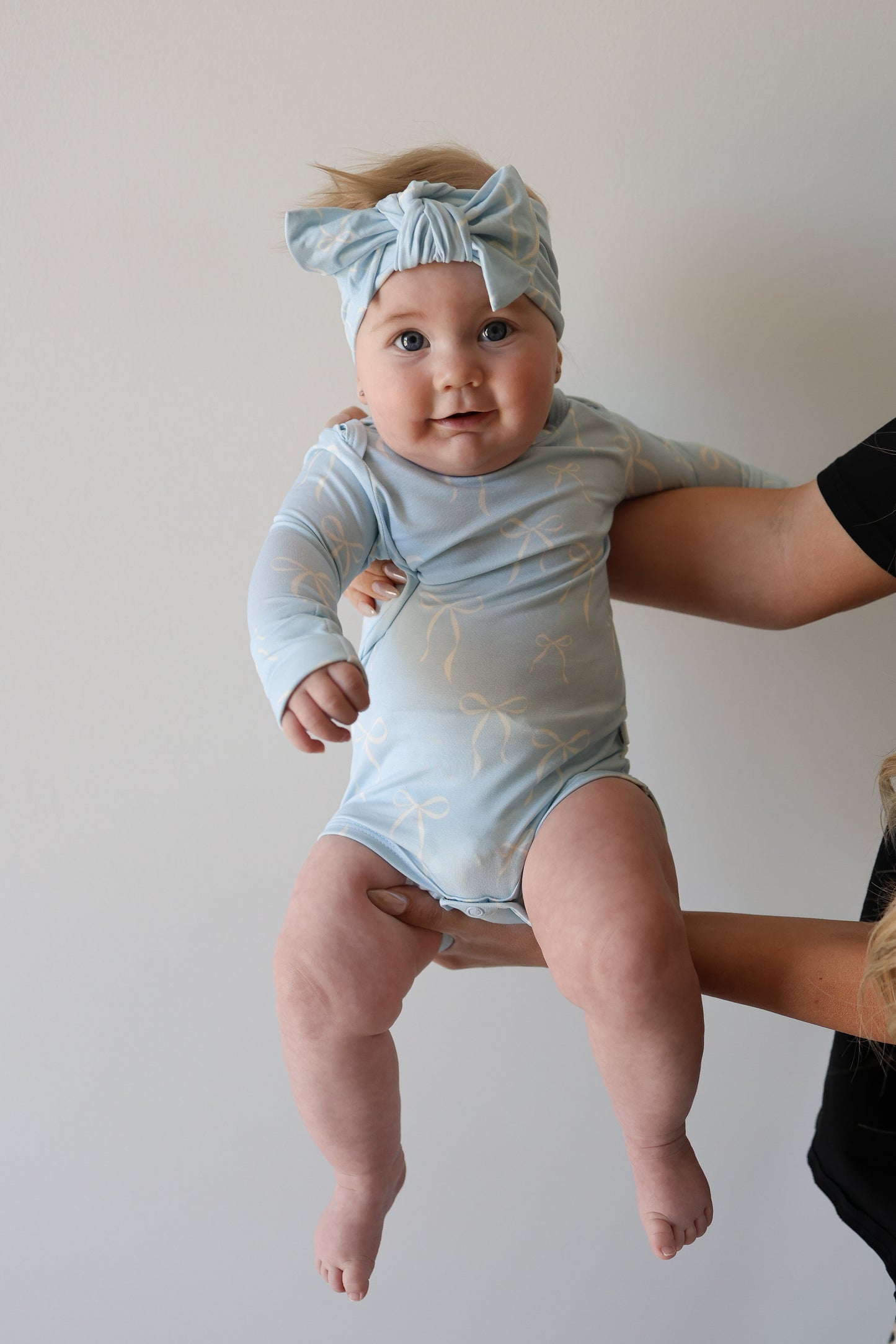 Long Sleeve Bamboo Snapsuit | Blue Bows