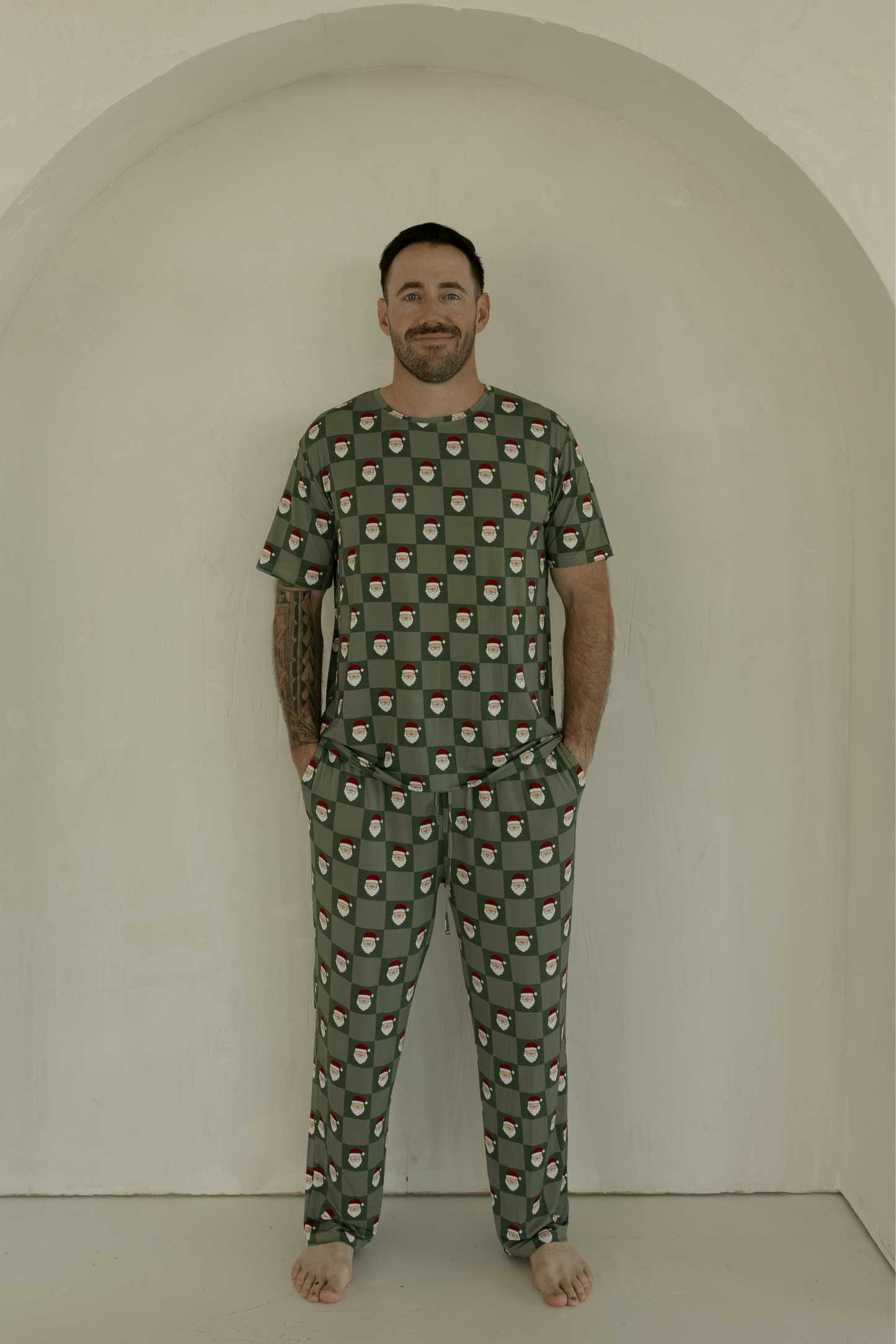 Men's Short Sleeve Bamboo Pajamas | Santa Checkerboard