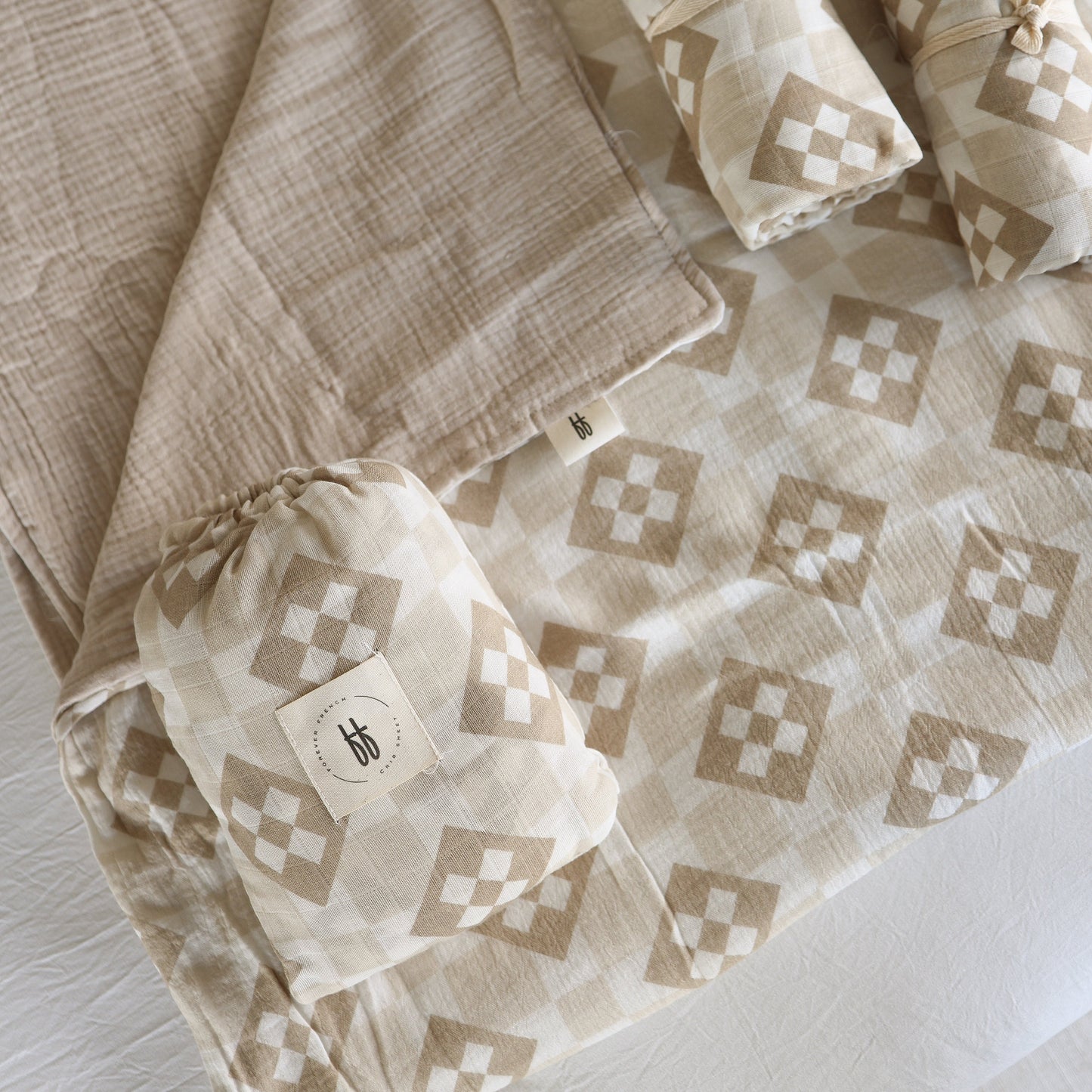 Muslin Crib Sheet | Cottage Quilt