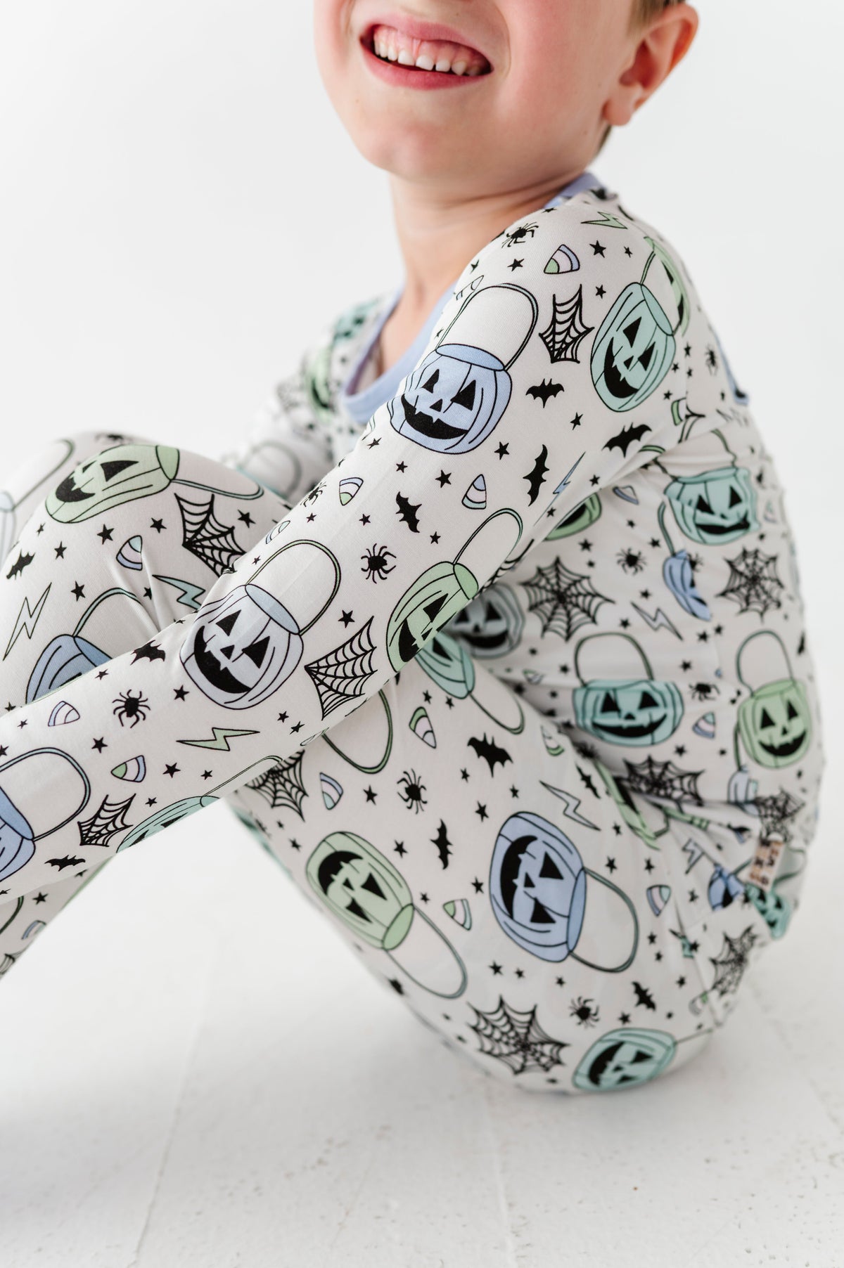 Boo Crew Long Set (EST SHIP TIME 1-2 WEEK)