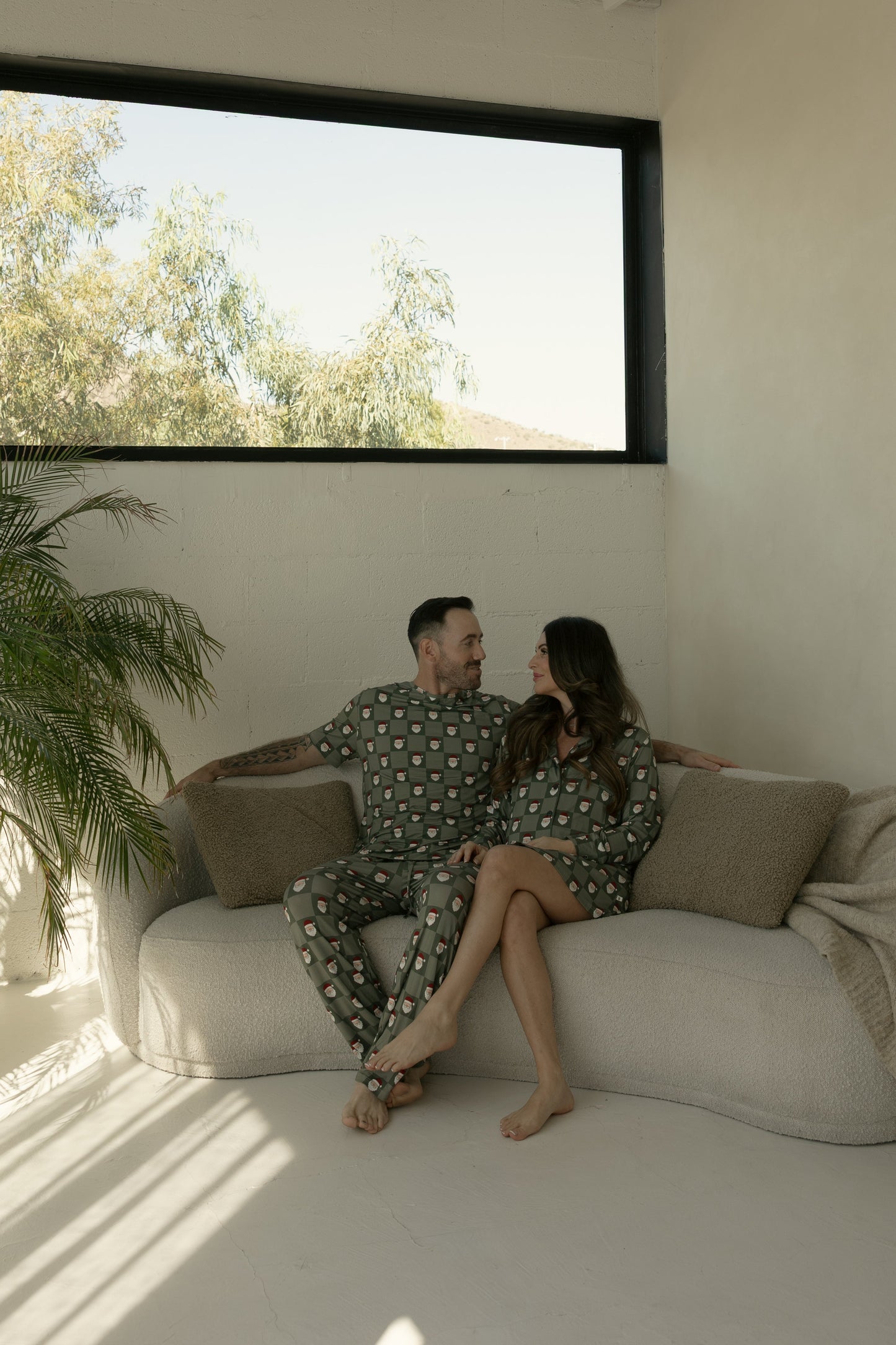 Men's Short Sleeve Bamboo Pajamas | Santa Checkerboard