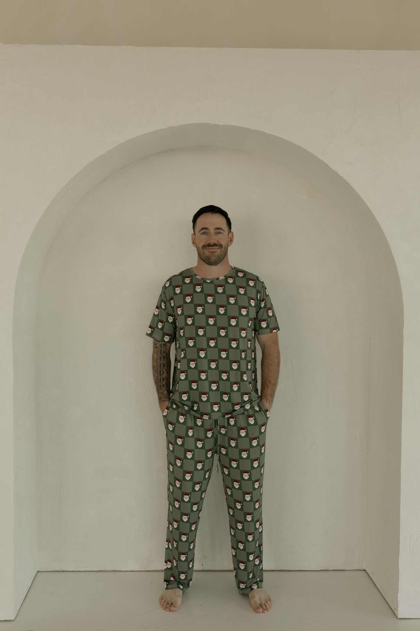Men's Short Sleeve Bamboo Pajamas | Santa Checkerboard