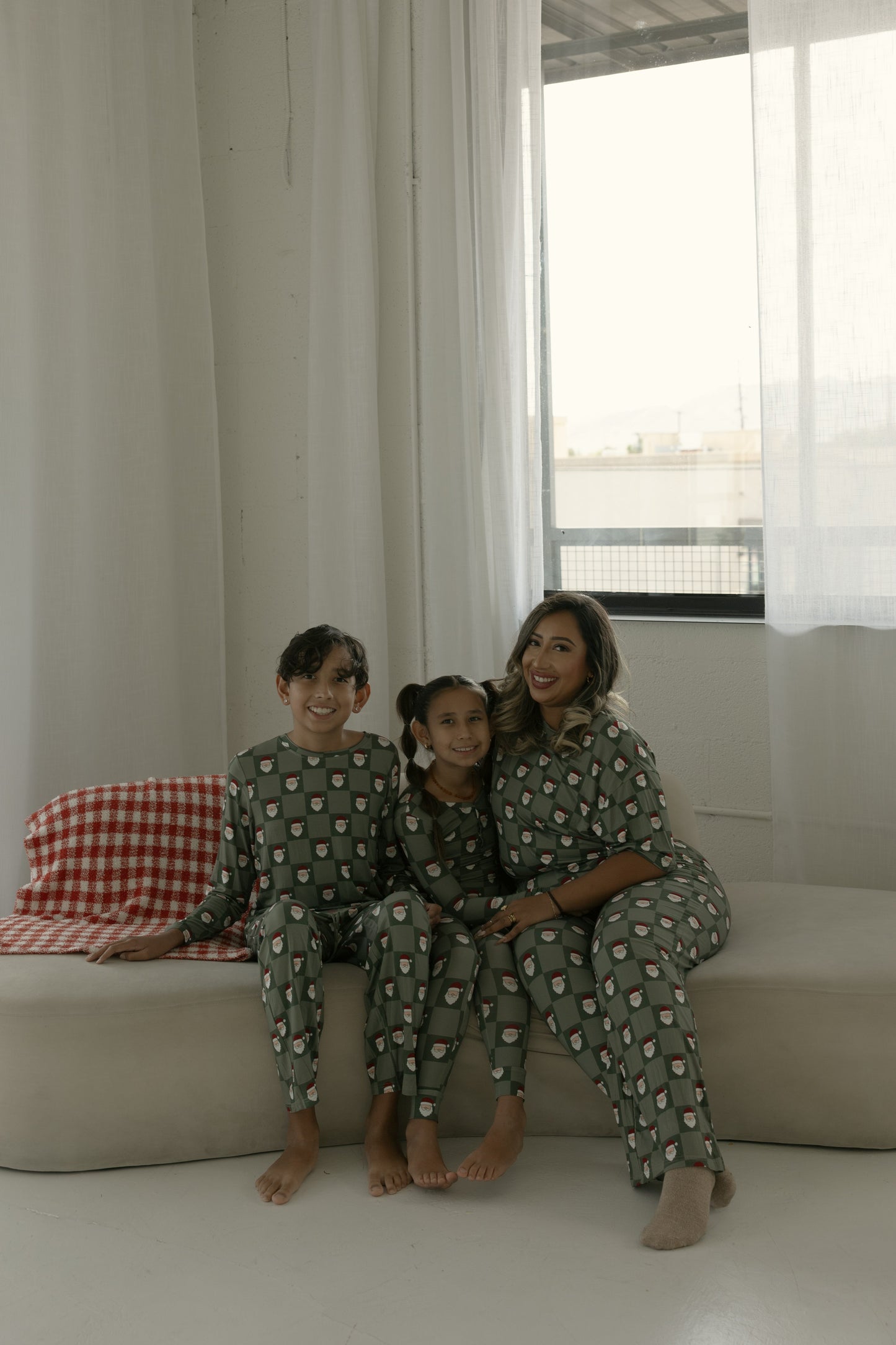 Pre-Teen Straight Leg Bamboo Pajamas | Santa Checkerboard