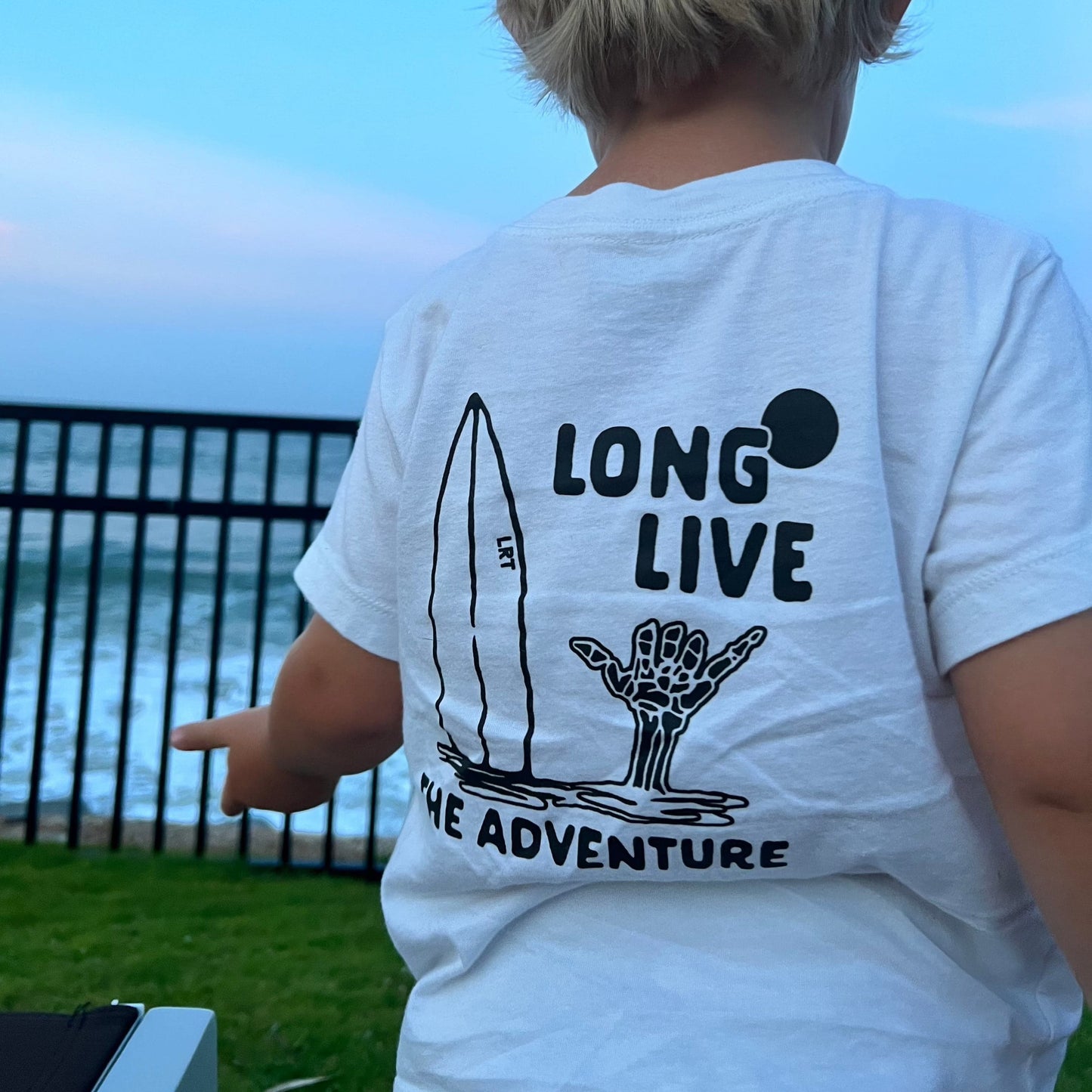 100% ORGANIC COTTON LONG LIVE THE ADVENTURE TEE - WHITE