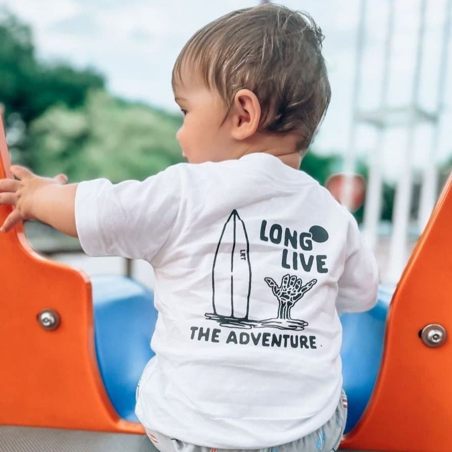 100% ORGANIC COTTON LONG LIVE THE ADVENTURE TEE - WHITE